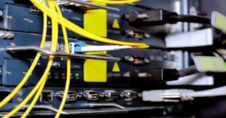 Заказать монтаж сетей в Лесосибирске. Обслуживание ПК, ремонт от 312 руб